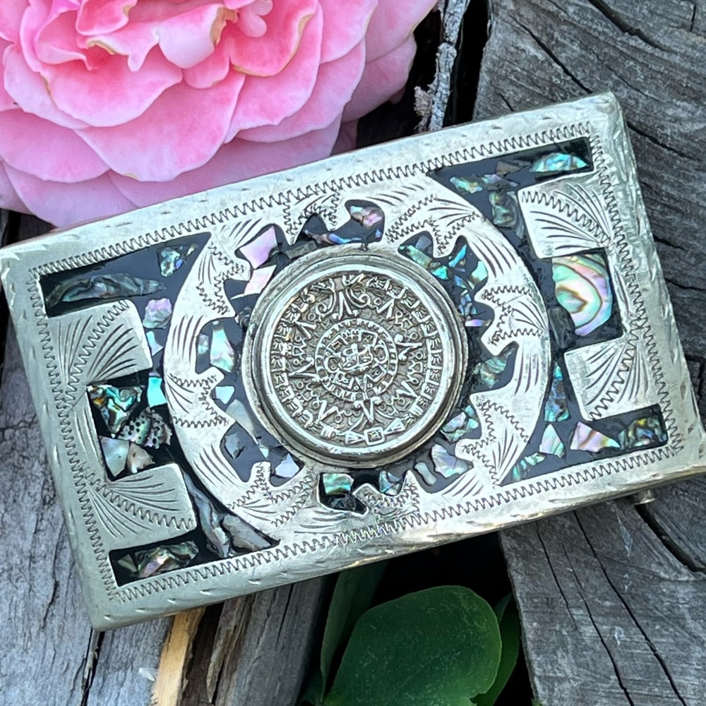 VINTAGE Alpaca Mexico Aztec/mayan calendar abalone inlaid western belt buckle